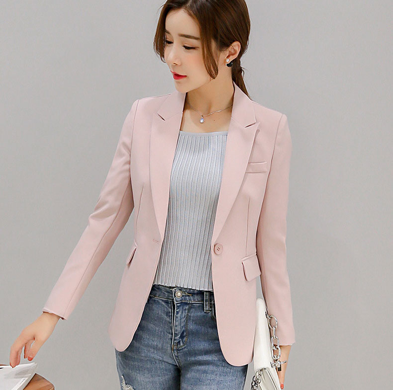 Phối vest nữ với quần Jean