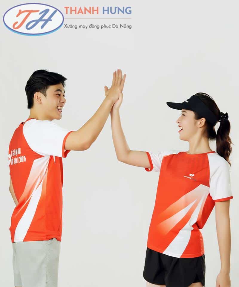 Techcombank còn thiết kế riêng áo đồng phục cho các sự kiện thể thao