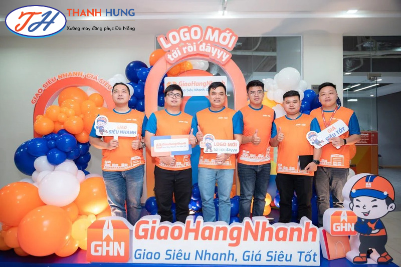 Áo thu đồng phục thoải mái phù hợp với nhiều dáng người