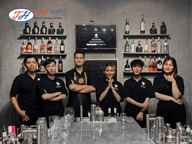 Đồng phục Thanh Hưng Xưởng may đồng phục bartender chuyên nghiệp và chu đáo
