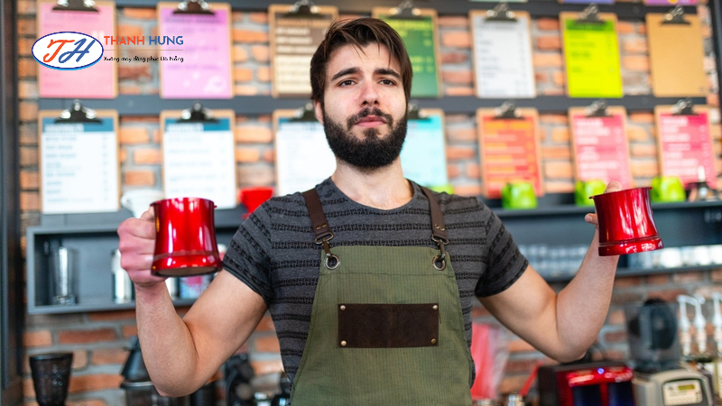 Đồng phục nhân viên bartender áo phông kèm tạp dề lạ mắt