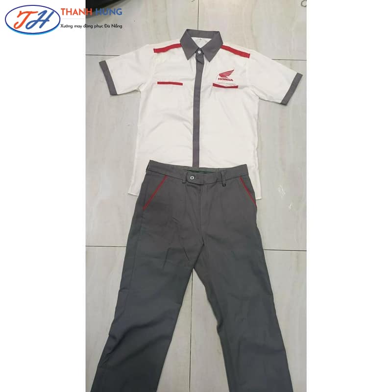 Mẫu áo đồng phục cho nhân viên bán xe hãng