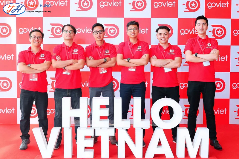 Đồng phục cũng giúp quán lý và khách hàng phân biệt được những cấp trong quá trình phân việc