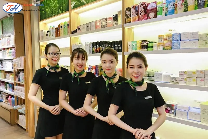 Mẫu váy bán hàng cho nữ liền sét đẹp mắt