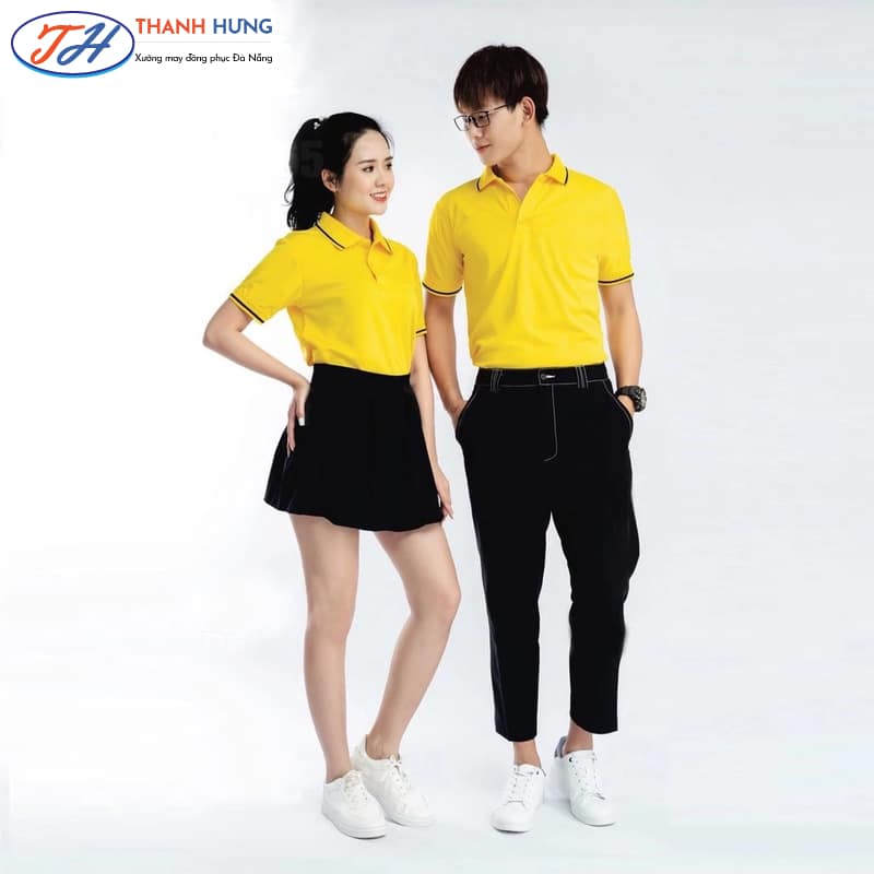 Mẫu áo polo cho nhân viên bán hàng có tone vàng