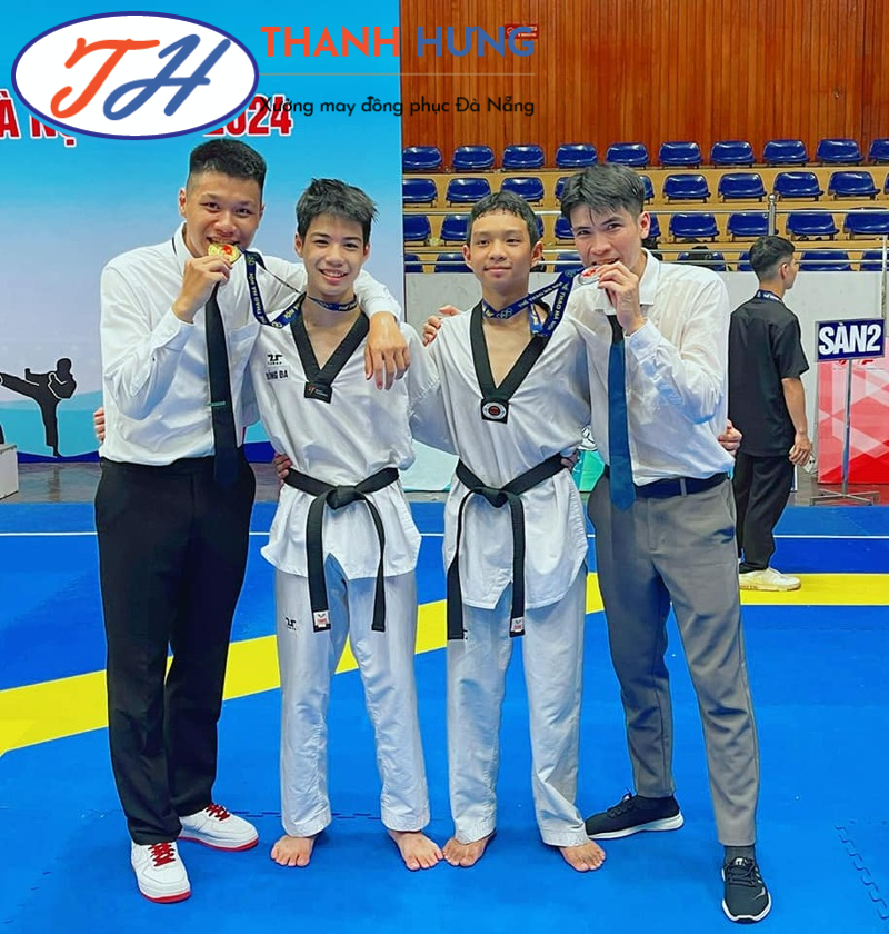 Đồ võ Taekwondo dùng trong thi đấu được kiểm định và thoải mái với người mang