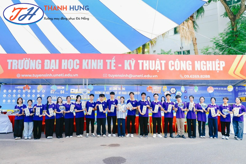 Đồng phục đội nhóm, câu lạc bộ tuổi trẻ