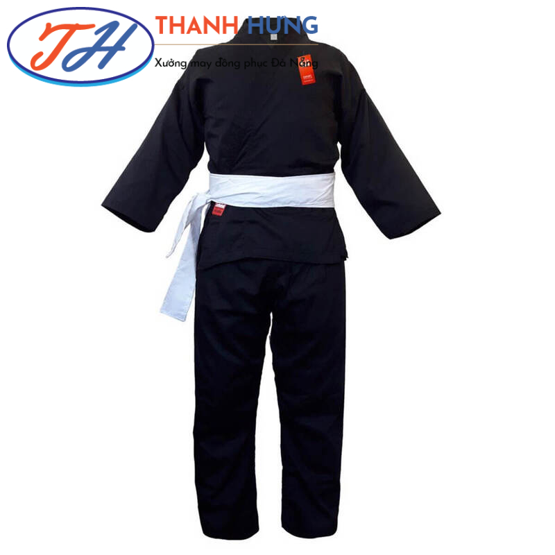 Trang phục thi đấu màu đen