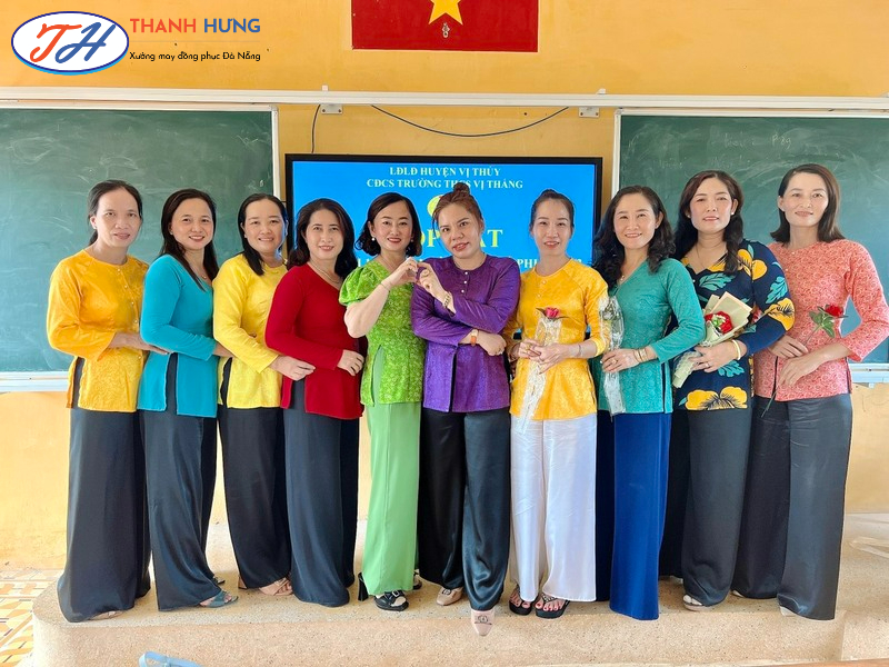 Đồng phục chụp ảnh concept học đường