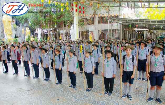 Đồng phục Gia đình Phật tử (áo lam) thể hiện tinh thần đoàn kết, đoàn thể giữ lý tưởng tu học của đoàn sinh