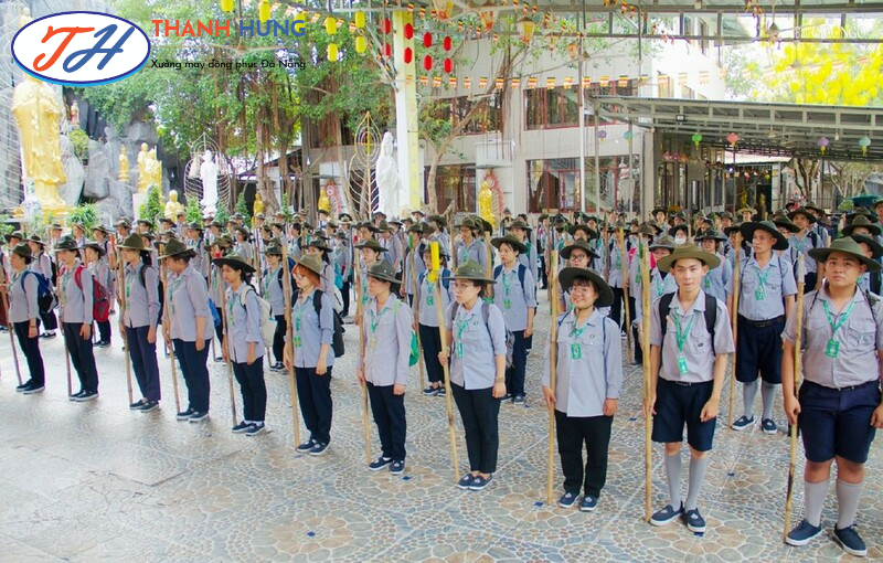 Đồng phục Gia đình Phật tử (áo lam) thể hiện tinh thần đoàn kết, đoàn thể giữ lý tưởng tu học của đoàn sinh